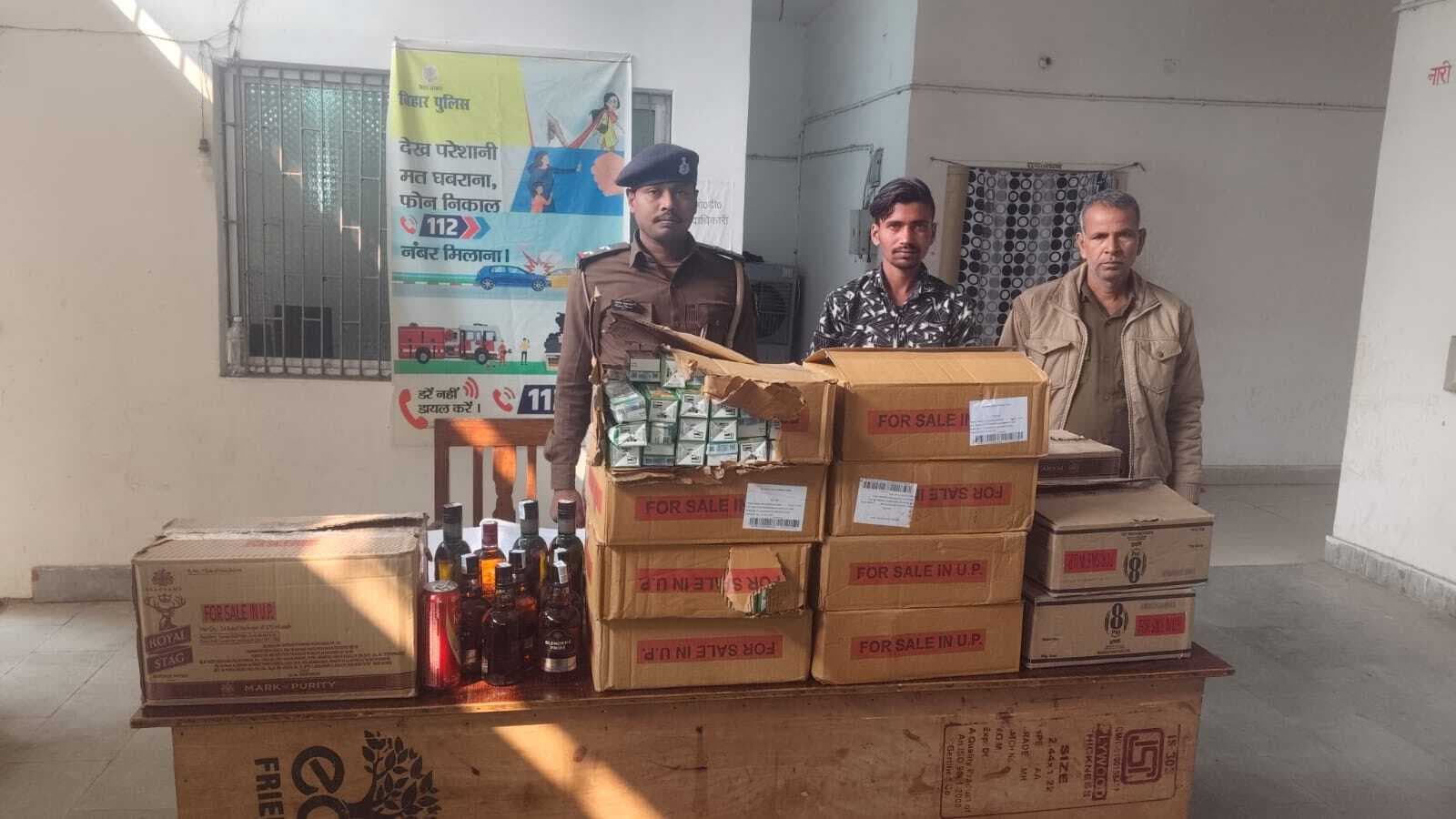 दुर्गावती में कार से 121 लीटर शराब बरामद, तस्कर गिरफ्तार