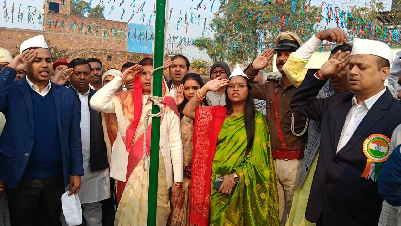 गणतंत्र दिवस पर देशभक्ति के रंग में रंगा रामगढ़