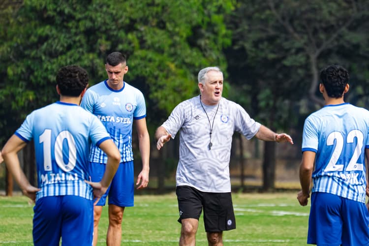 Indian super league match at jrd sports complex : शहर में 15 फरवरी से एक बार फिर दिखेगा फुटबॉल का जुनून