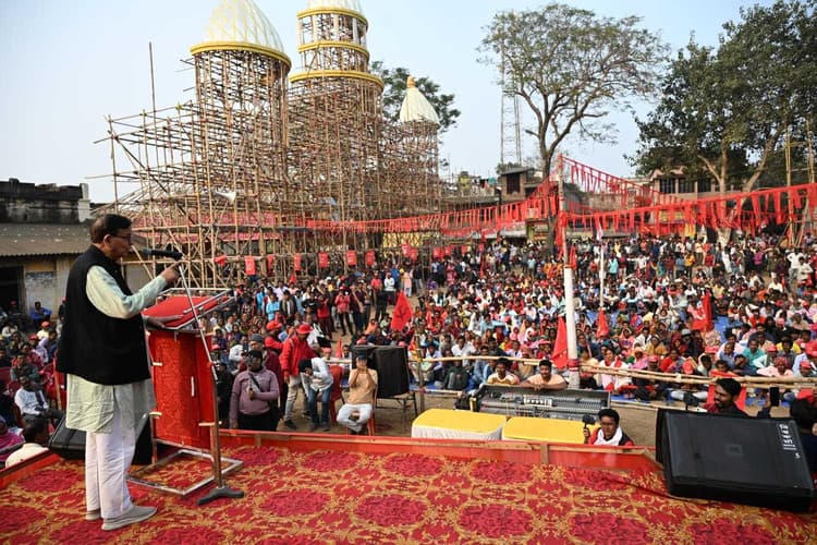 East Singhbhum News : हमें मिटाने की बात कहने वाले देख लें, लाल झंडों से पट गया है लालगढ़ : मोहम्मद सलीम