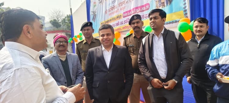 समाहरणालय में तीन दिवसीय पासपोर्ट सेवा मोबाइल शिविर का हुआ शुभारंभ