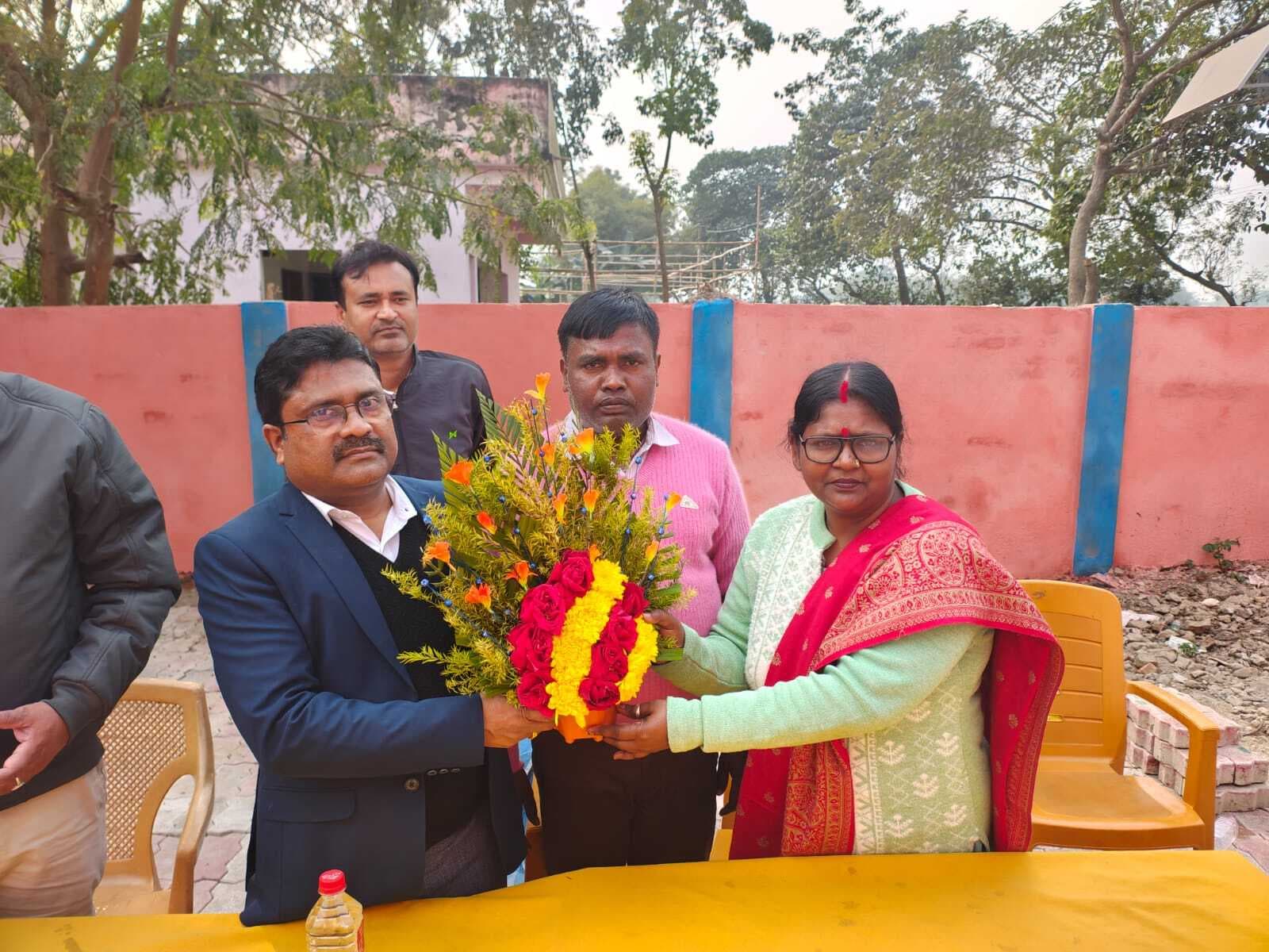 क्षेत्रीय शिक्षा उपनिदेशक पूर्णिया ने विद्यालयों का किया निरीक्षण