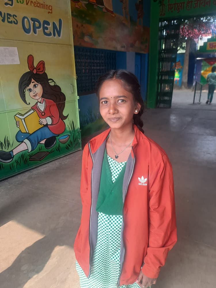 Bokaro News : छात्राओं के लिए कभी चलती थीं आधा दर्जन बसें, अब एक भी नहीं