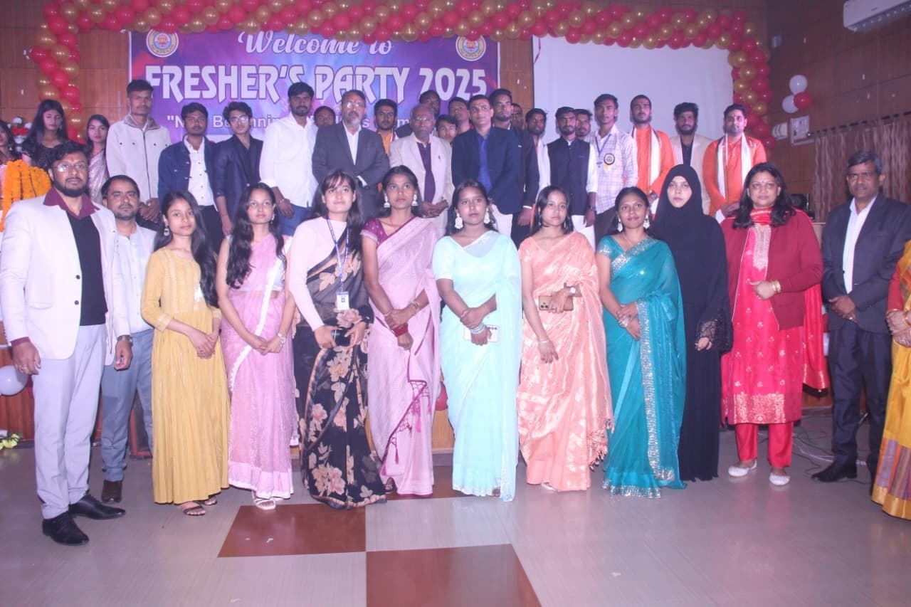 प्रिया कुमारी मिस फ्रेशर घोषित