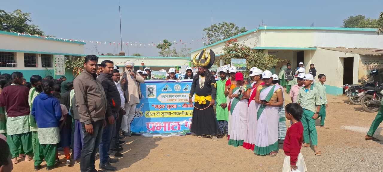 प्रभात फेरी निकाल लोगों को सड़क सुरक्षा के प्रति किया जागरूक