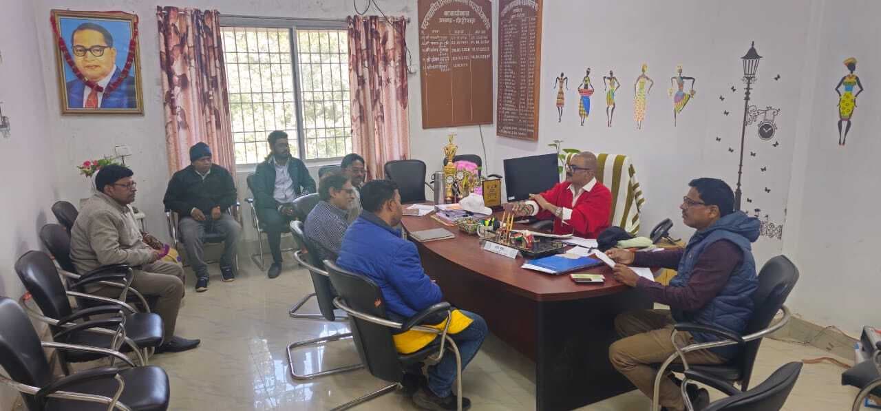 मीनू के अनुसार बच्चों को दें एमडीएम, न हो लापरवाही : बीडीओ