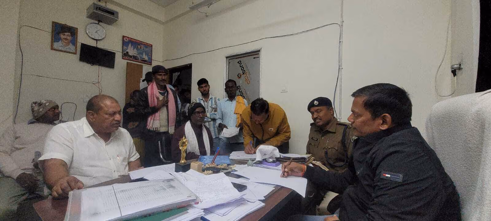 जनता दरबार में जमीन विवाद के छह मामलों की हुई सुनवाई