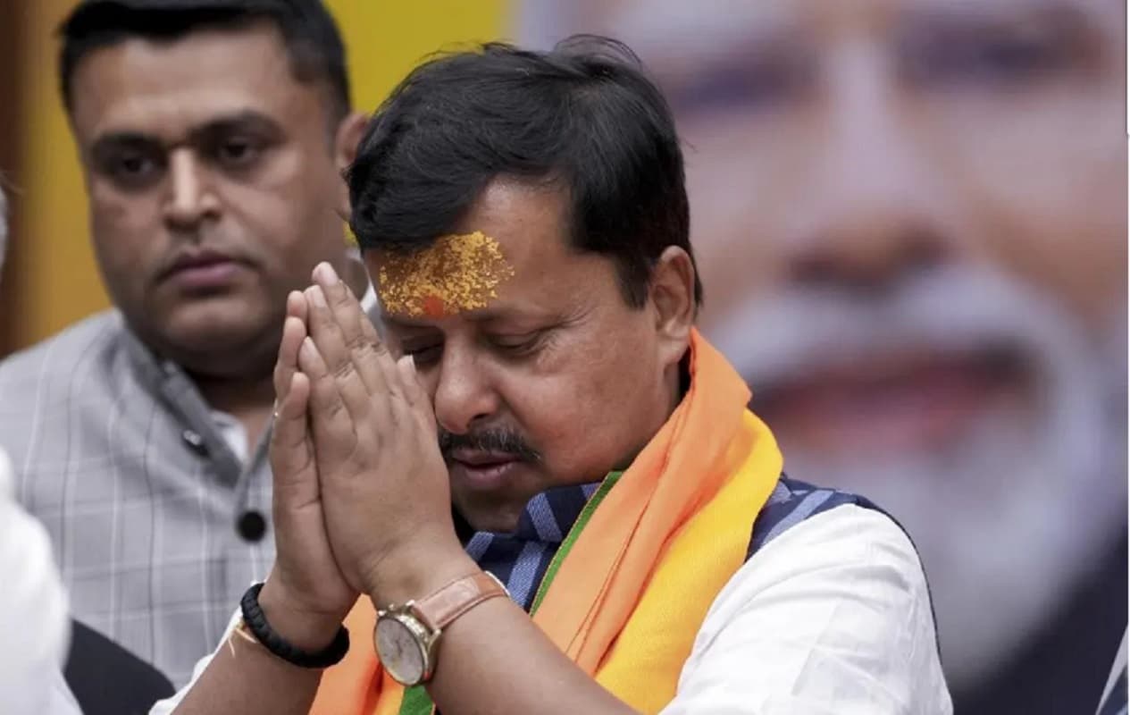 नितिन नबीन ने उठाया रोजगार और भ्रष्टाचार का मुद्दा, बोले- नौकरी के लिए बंगाल आते थे लोग, अब दूसरे राज्य जा रहे यहां के युवा नितिन नबीन ने उठाया रोजगार और भ्रष्टाचार का मुद्दा, बोले- नौकरी के लिए बंगाल आते थे लोग, अब दूसरे राज्य जा रहे यहां के युवा