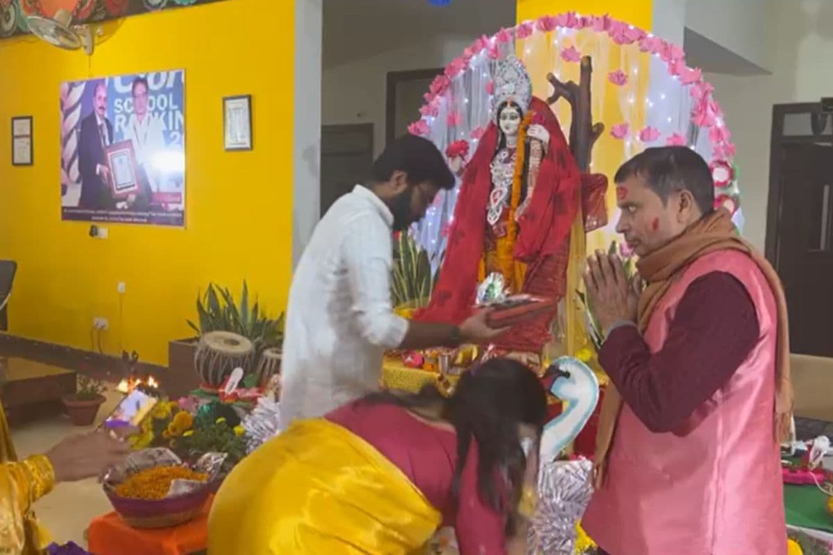 जयपुरिया स्कूल, पटना में सरस्वती पूजा का आयोजन, अभिभावकों का किया गया सम्मान