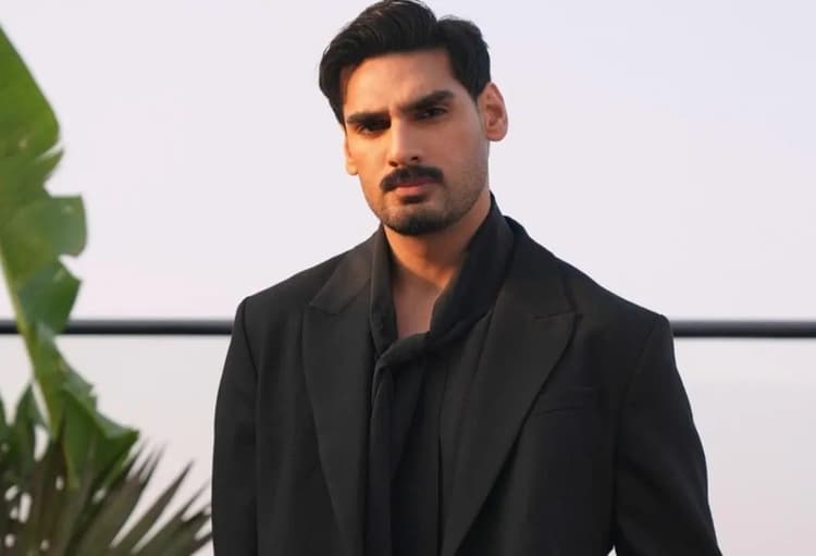 Ahan Shetty 2nd Project: बॉर्डर 2 की सफलता के बाद आहान शेट्टी के हाथ लगी दूसरी फिल्म, दिखेगा रोमांटिक अवतार