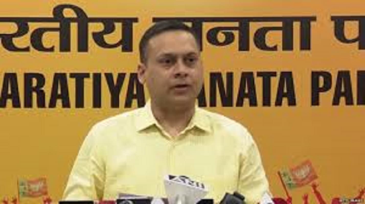 अमित मालवीय का पश्चिम बंगाल पुलिस गंभीर आरोप, एक्स से पांच यूजर्स की जानकारी मांगने पर जतायी आपत्ति अमित मालवीय का पश्चिम बंगाल पुलिस गंभीर आरोप, एक्स से पांच यूजर्स की जानकारी मांगने पर जतायी आपत्ति
