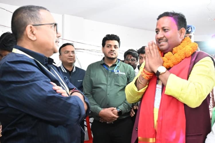 चास को स्मार्ट सिटी बनाना पहली प्राथमिकता, जीत के बाद मेयर भोलू पासवान का ऐलान