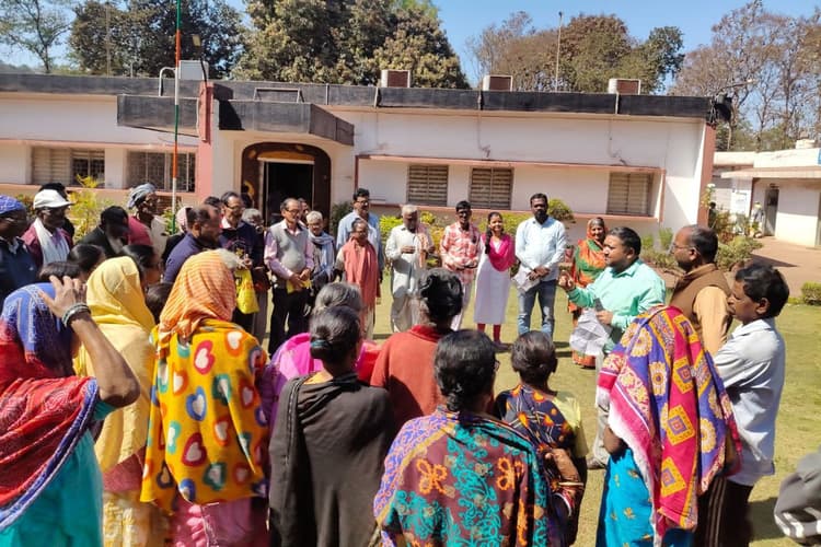 टाटा स्टील फाउंडेशन और शंकर नेत्रालय ने लौटाई 150 लोगों के आंखों की रोशनी