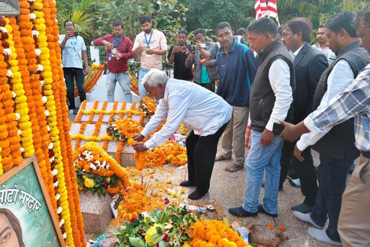 Chaibasa: आदिवासियों के अधिकार छीन रही है हेमंत सोरेन सरकार, चंपाई सोरेन ने फिर बोला हमला