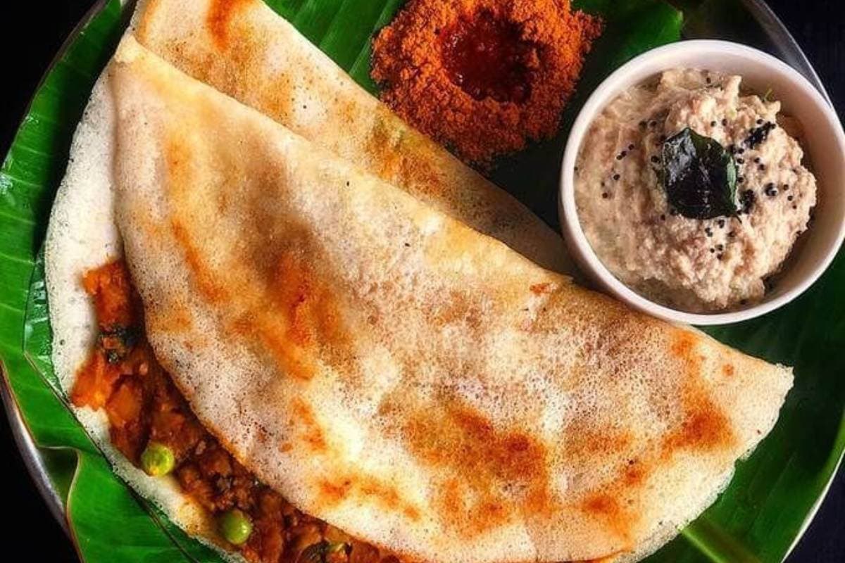 रेस्टोरेंट जैसा दाल मखनी डोसा अब घर पर बनाएं - नोट करें आसान रेसिपी