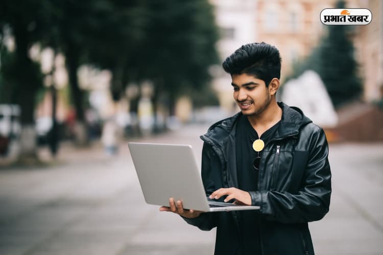 MBA या डिजिटल मार्केटिंग, जानें करियर की रेस में कौन है सबसे आगे