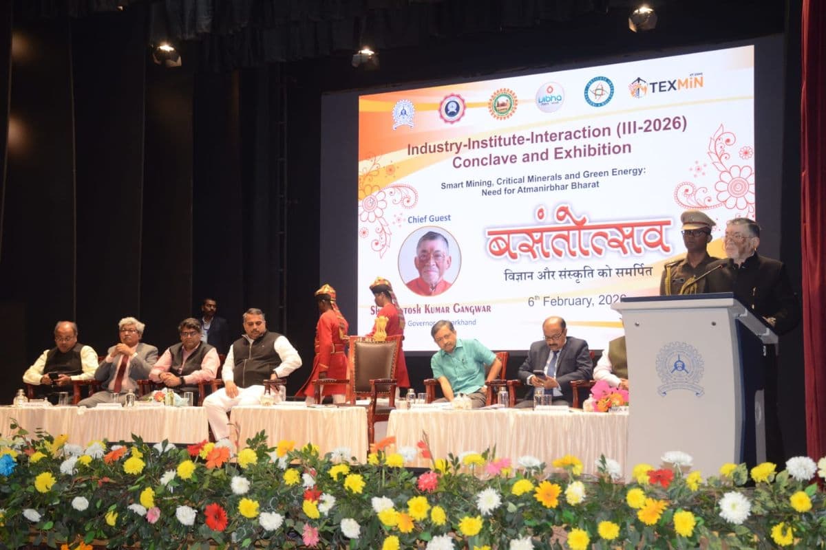 धनबाद : IIT-ISM में बसंतोत्सव शुरू, राज्यपाल बोले- स्मार्ट माइनिंग और लेबर कोड से बदलेगा भारत का भविष्य
