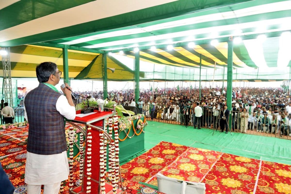 झामुमो स्थापना दिवस: BJP और महंगाई पर बरसे हेमंत सोरेन, बोले- जब तक भाजपा है, महंगाई कम नहीं होगी