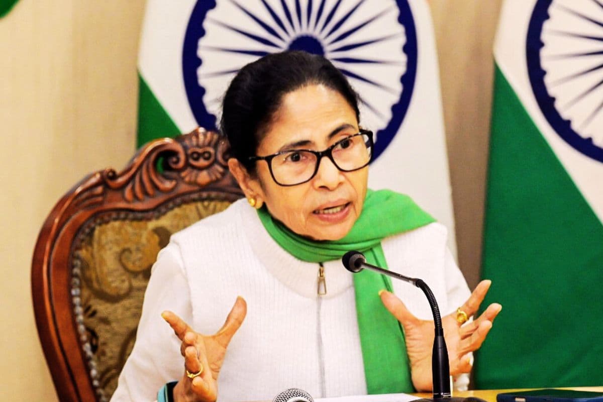 घर-घर जायें, नो मैपिंग श्रेणी के वोटर्स की जांच करें, ममता बनर्जी ने TMC के बीएलए-2 से कहा घर-घर जायें, नो मैपिंग श्रेणी के वोटर्स की जांच करें, ममता बनर्जी ने TMC के बीएलए-2 से कहा