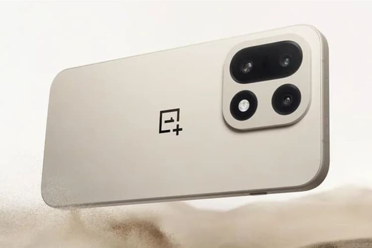 17000 रुपये सस्ता मिल रहा OnePlus 15, मिलता है 50MP का ट्रिपल कैमरा और 7300mAh की बड़ी बैटरी