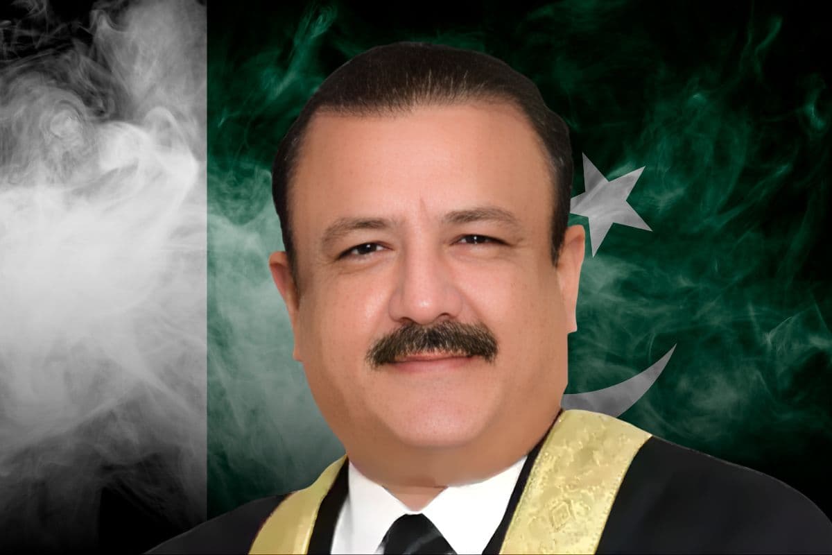 Pakistan Judge Fake LLB Degree High court 30 Year