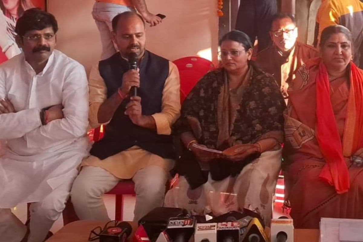 झारखंड निकाय चुनाव : बागी उम्मीदवारों पर बोलीं रेखा वर्मा- "BJP बड़ा परिवार, छोटे-मोटे विवाद चर्चा से सुलझेंगे"