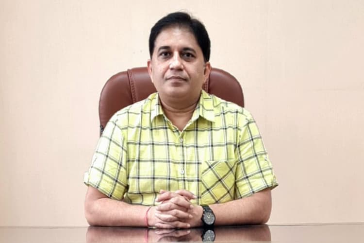 सत्यदेव सुपर स्पेशियलिटी हॉस्पिटल की बड़ी सफलता, डॉक्टरों ने 9 इंच के जटिल ट्यूमर का किया सफल ऑपरेशन