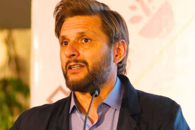 इंडिया को 4 गुजराती चला रहे, भारत-पाक मैच से पहले शाहिद अफरीदी ने दिया विवादित बयान