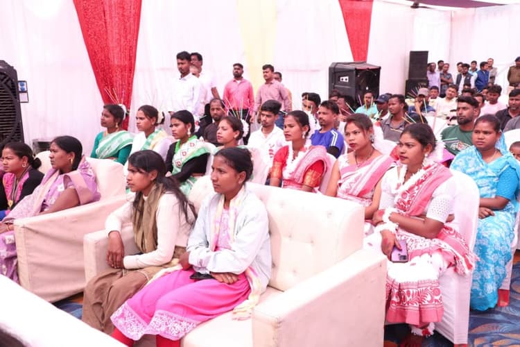 सरायकेला में औद्योगिक विकास की नई उड़ान, सृजन स्टील के विस्तार पर ग्रामीणों ने लगाई मुहर