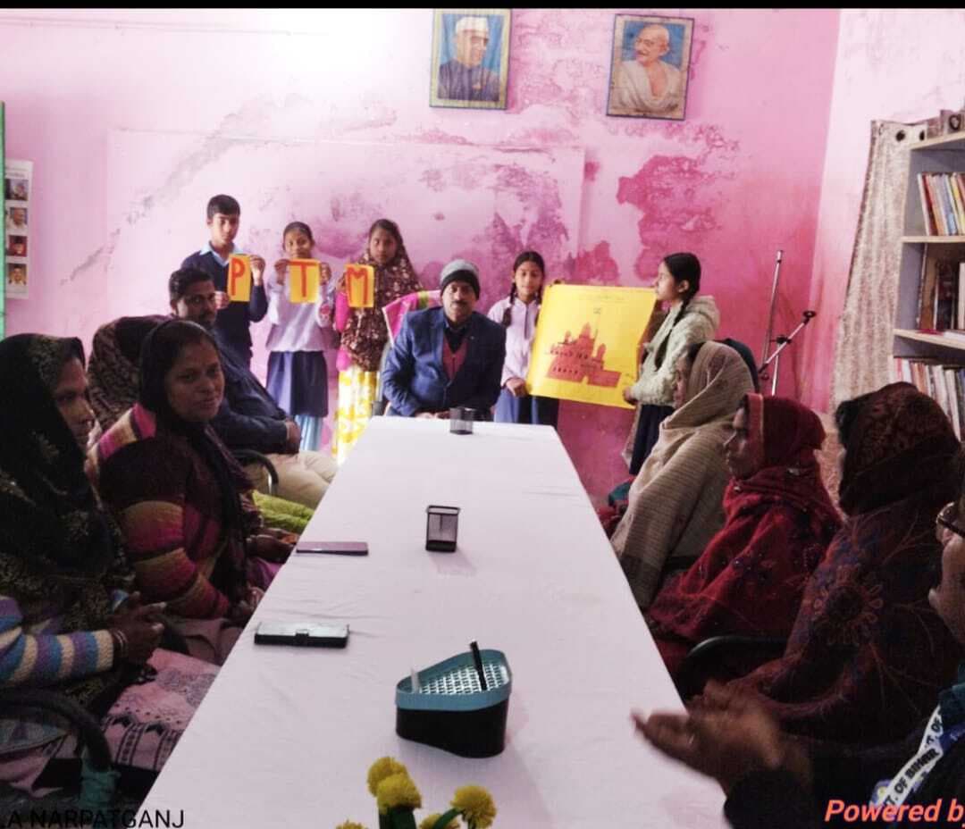 संगोष्ठी में बच्चों के समग्र विकास पर चर्चा