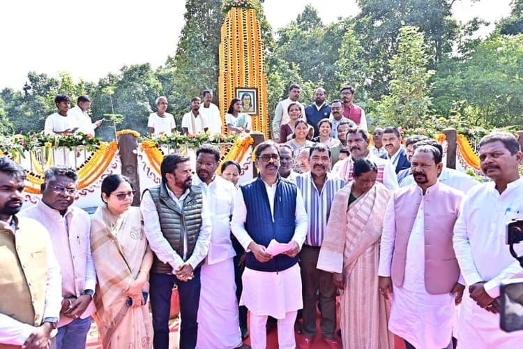 Chaibasa News : आदिवासी जबतक आर्थिक और शैक्षणिक रूप से मजबूत नहीं होंगे, तबतक आगे नहीं बढ़ेंगे : सीएम