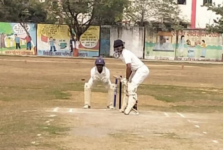 लखीसराय सीसी ने पैंथर क्रिकेट क्लब को 151 रनों से रौंदा