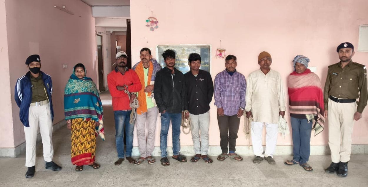 चार महिलाओं सहित 16 गिरफ्तार