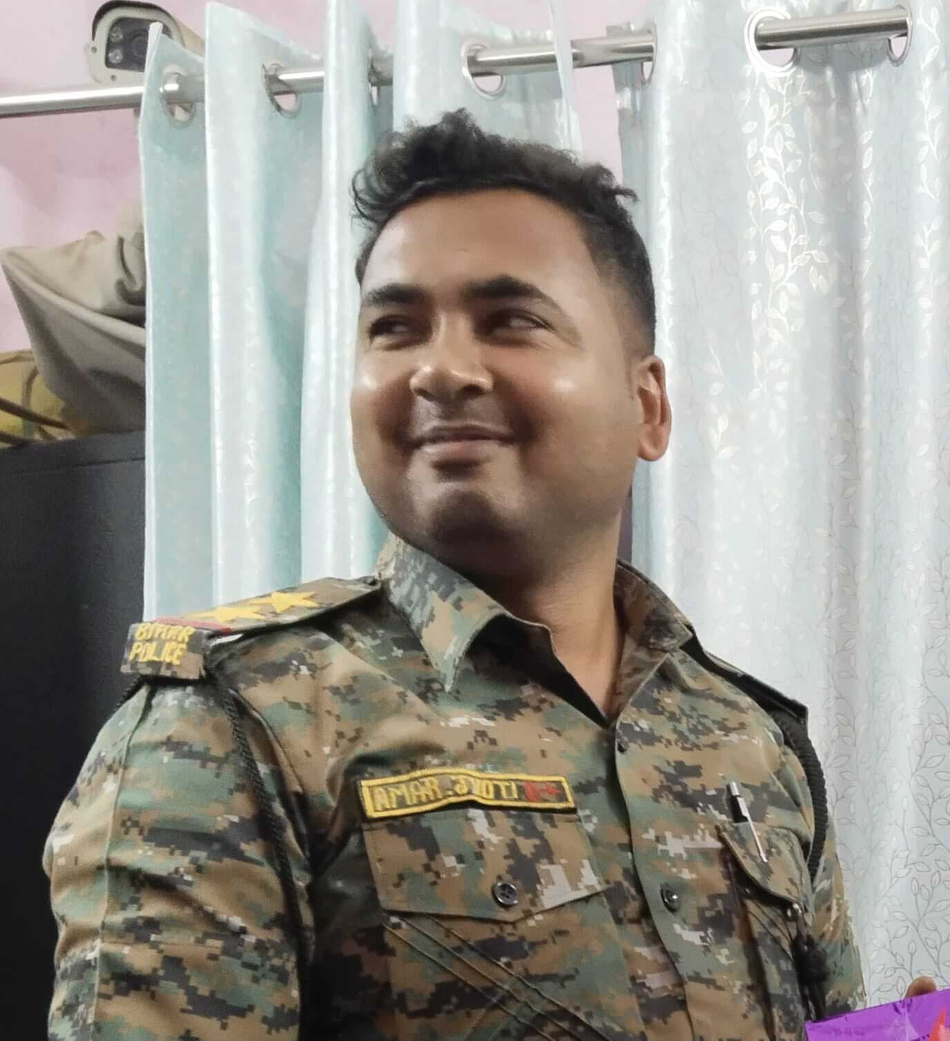 युवक से 79 हजार की उगाही करने वाला बैजनाथपुर के पूर्व थानाध्यक्ष ने किया आत्मसमर्पण, भेजे गये जेल