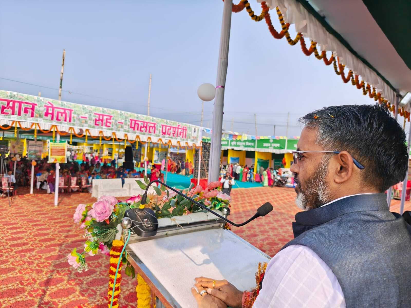 Giridih News: जिला स्तरीय किसान मेला सह फसल प्रदर्शनी, लगे 18 स्टॉल