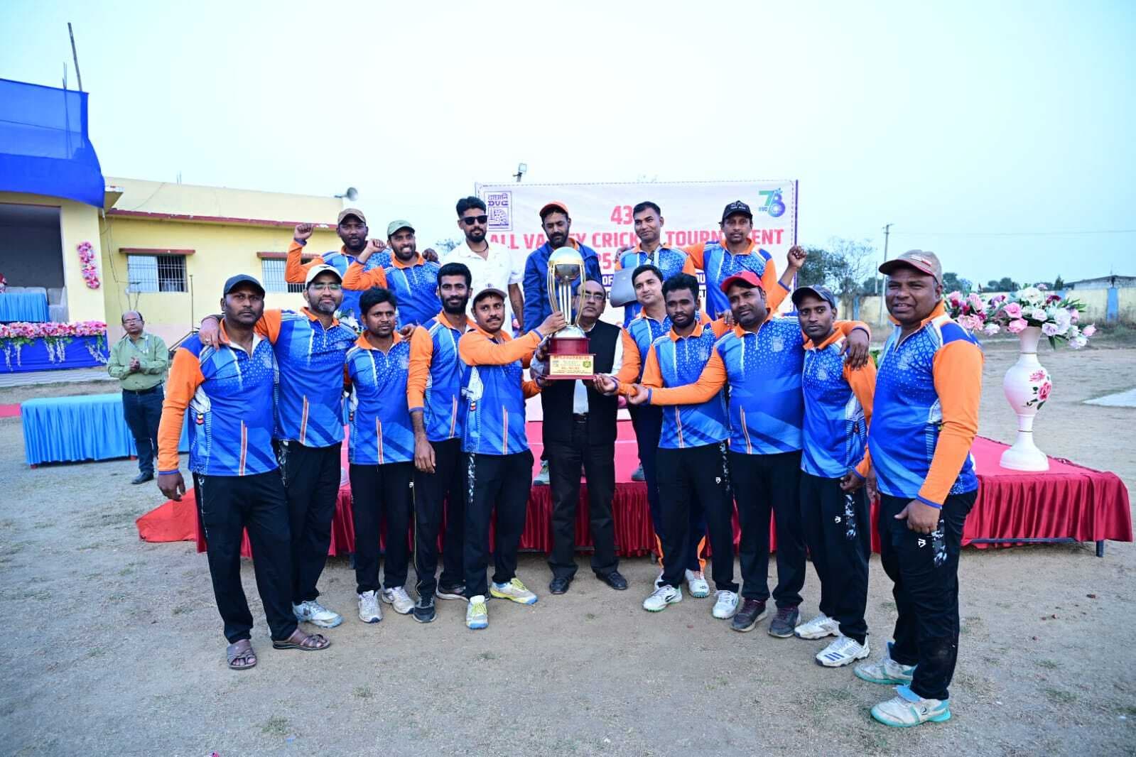 Dhanbad News : मैथन बना 43वीं अखिल घाटी क्रिकेट टूर्नामेंट का विजेता