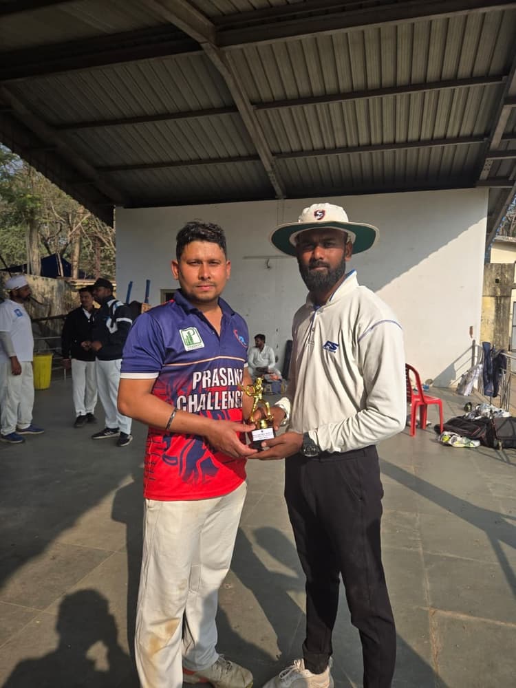 Jsca b division cricket league : अमित कुमार चौबे की घातक गेंदबाजी, फ्रेंड्स एकादश