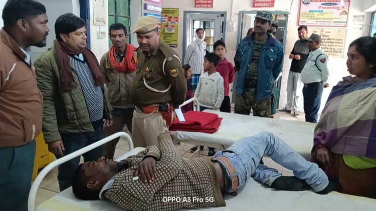 बकाया रुपये के लिए चालक को पीटकर छिना ऑटो