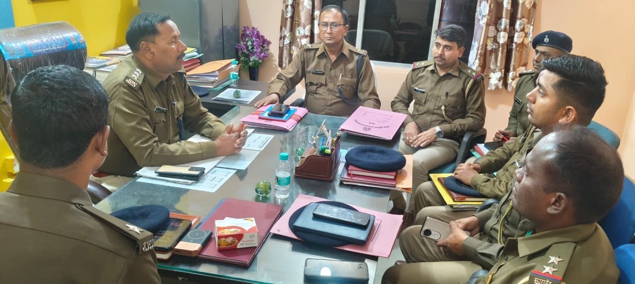 थानों में जनता से बढ़िया व्यवहार करे पुलिस