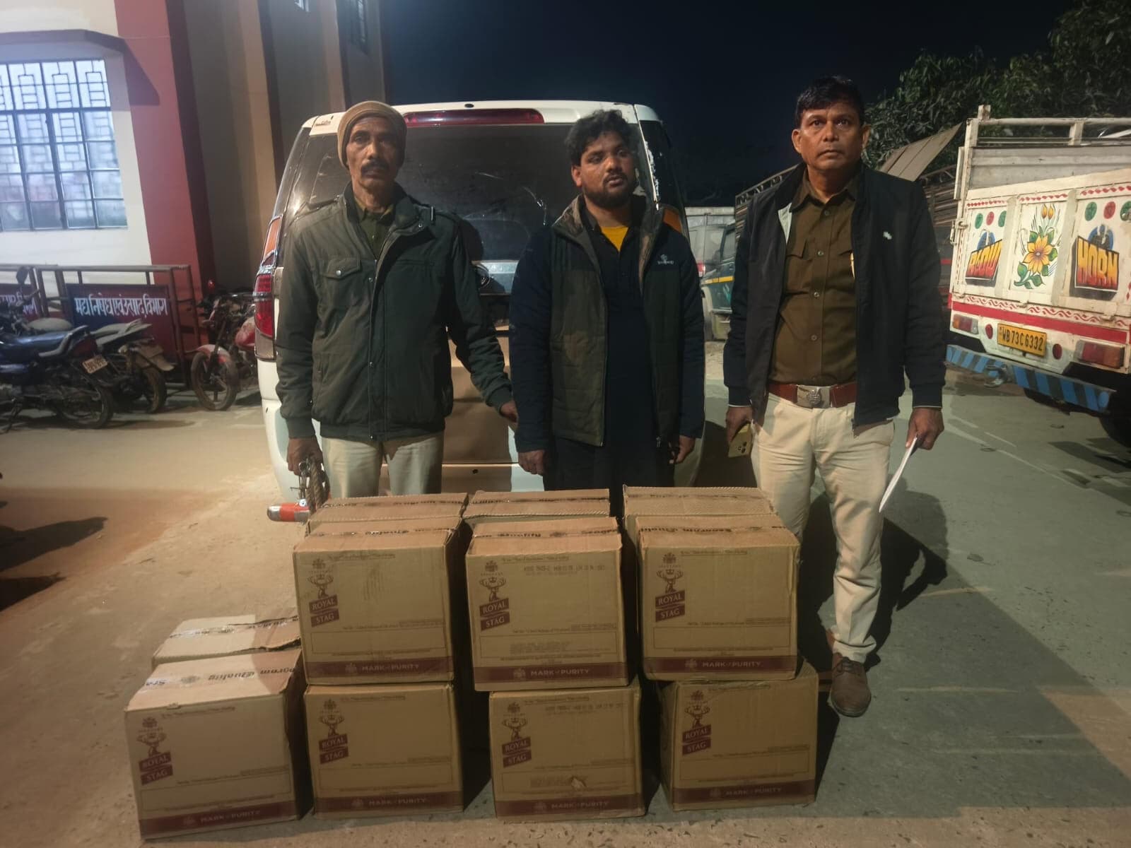 126 लीटर शराब के साथ तस्कर गिरफ्तार