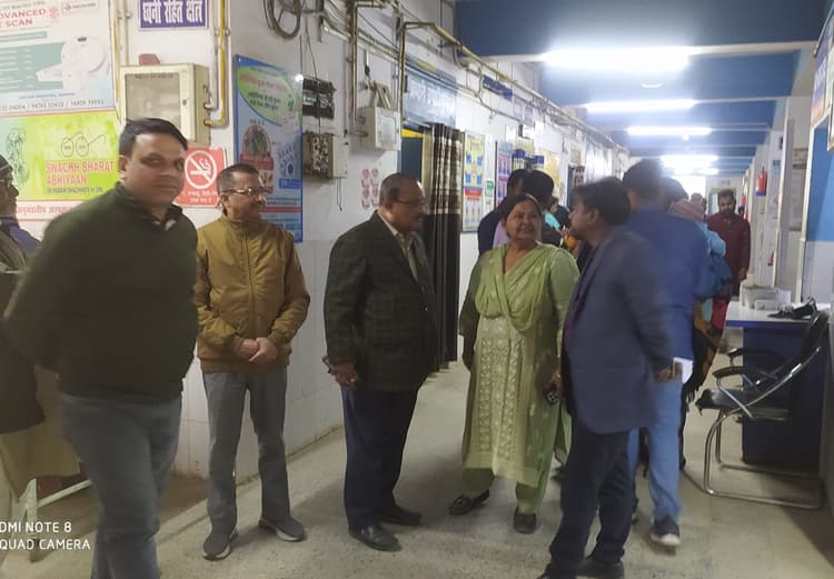 सीएस ने अनुमंडलीय अस्पताल का किया निरीक्षण