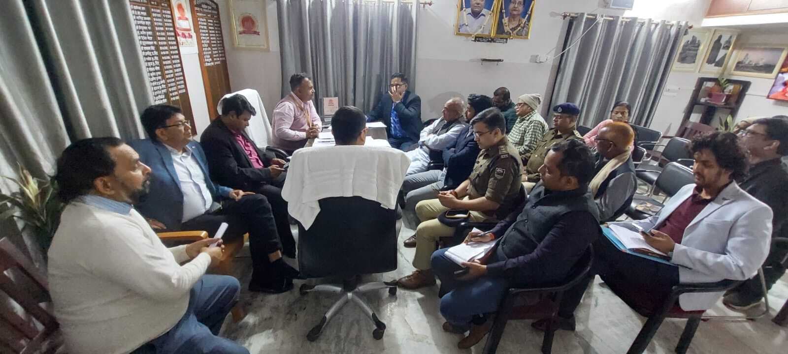 श्रद्धालुओं की सुविधा और सुरक्षा प्रशासन की सर्वोच्च प्राथमिकता : डीएम