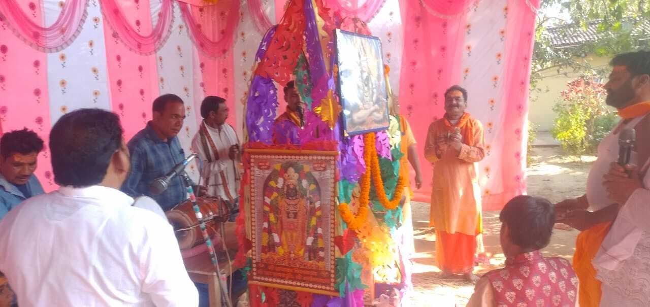 हनुमान मंदिर की प्राण-प्रतिष्ठा की वर्षगांठ पर हरिनाम संकीर्तन