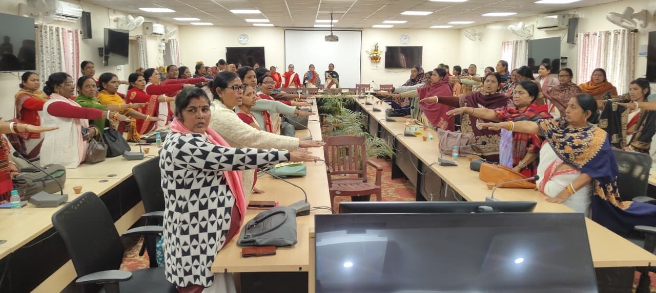 बाल विवाह का करें बहिष्कार, समाज व परिवार के लिए अभिशाप