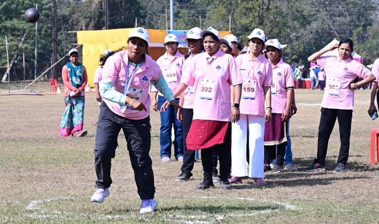 Bokaro News : खेल जुनून, नेतृत्व व विजय की मानसिकता का प्रतीक : निदेशक प्रभारी