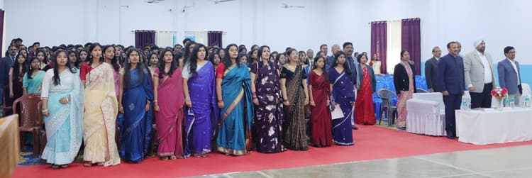 Bokaro News : 12वीं के विद्यार्थियों को दी गयी विदाई