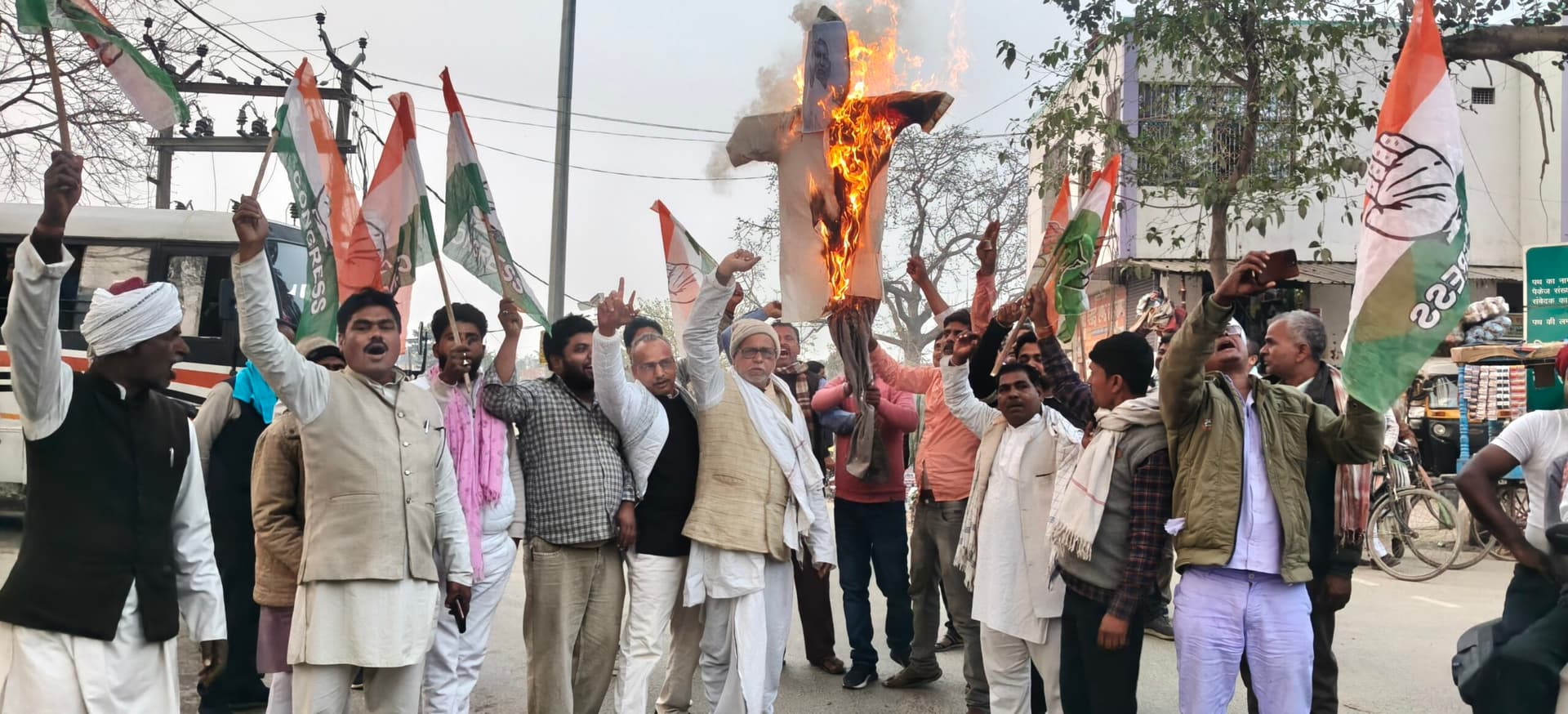 समर्थक व कांग्रेस कार्यकर्ताओं ने की पप्पू यादव की रिहाई की मांग