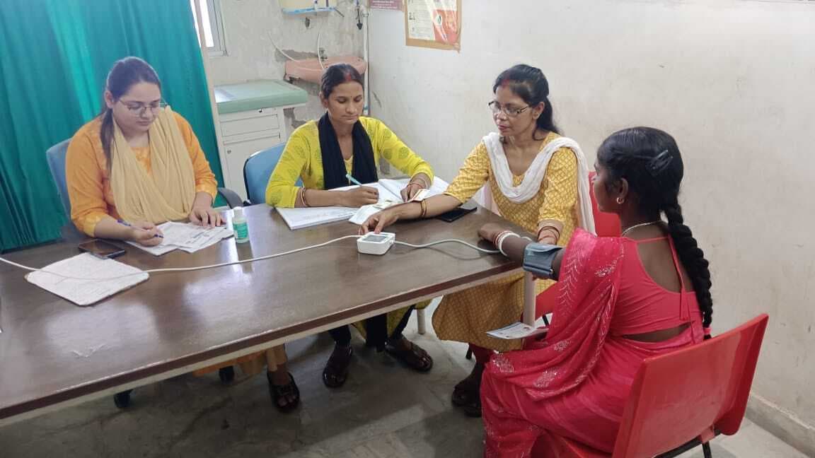 शिविर में 104 गर्भवती महिलाओं की हुई एएनसी जांच