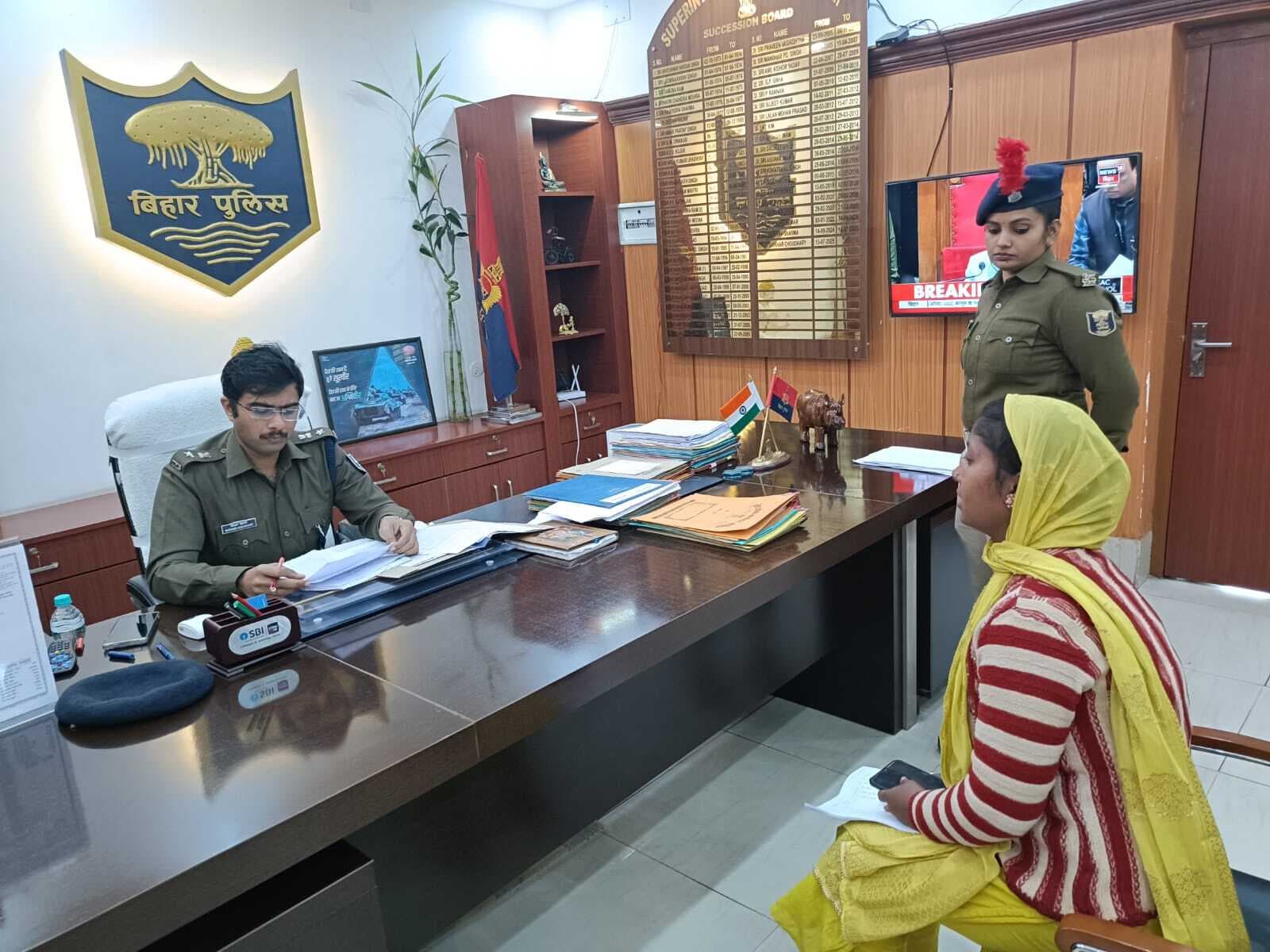 एसपी ने लोगों की समस्या सुन संबंधित पदाधिकारियों को दिया निर्देश