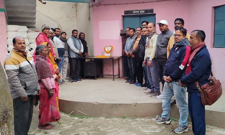 बीआरसी में पूर्व बीइओ को दी श्रद्धांजलि